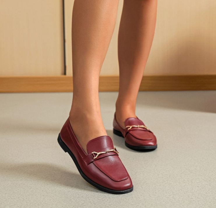 Mocassins avec boucle décorative